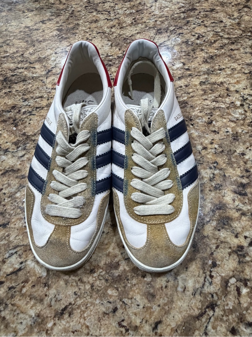 Gucci White Leather Sneakers with Navy Stripes and Red Heel Tab